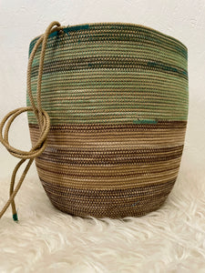 Aequor Foraging Basket